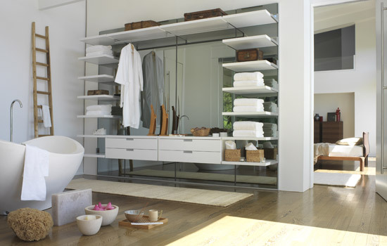 Cargo walk-in wardrobe FEG