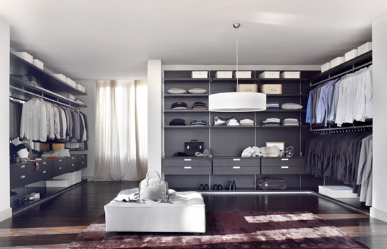 Cargo walk-in wardrobe FEG