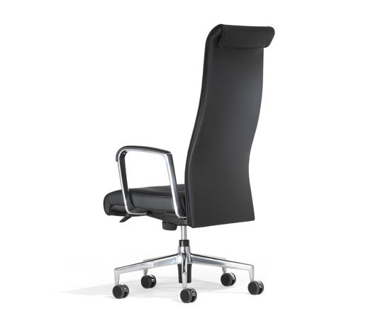 8450 Ona Executive Kusch+Co