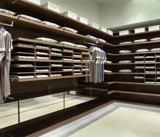 Cargo walk-in wardrobe FEG