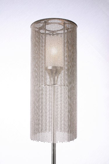 Circular Cropped Willowlamp