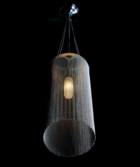 Circular Cropped Willowlamp
