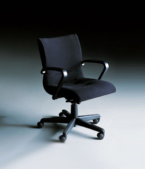 Qualis on Qualis By Tecno   Executive   Swivel Chairs