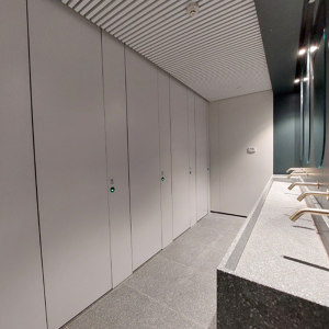 TOUCHLESS WC CUBICLES