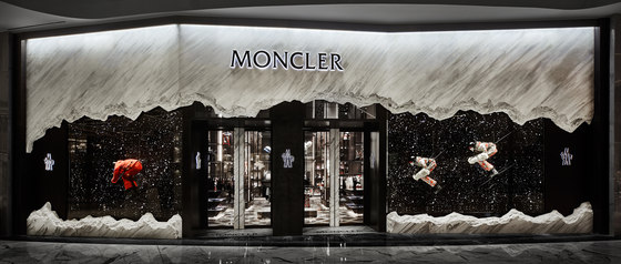 Moncler Dubai Mall by CURIOSITY | Shop interiors