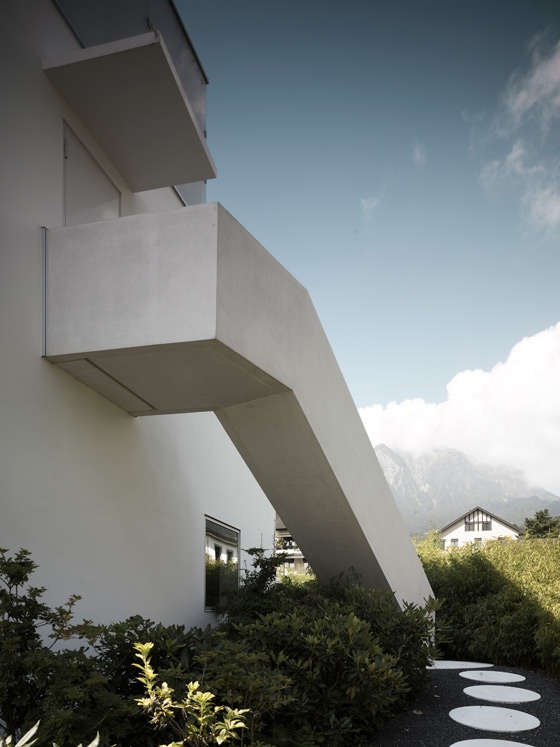 O House / Vierwaldstätter See | Casas Unifamiliares | Philippe Stuebi Architekten