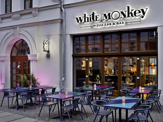 White Monkey Pizza Lab & Bar by Ippolito Fleitz Group | Restaurant interiors