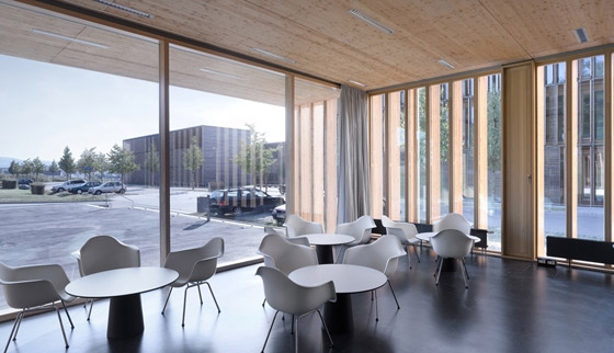Hochschule für Technik und Wirtschaft, Neubau einer Cafeteria auf dem Burren | Ristoranti | MGF Architekten GmbH