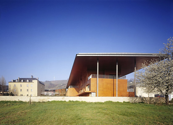 Youth Hostel in Remerschen | Hotels | HERMANN & VALENTINY and partners