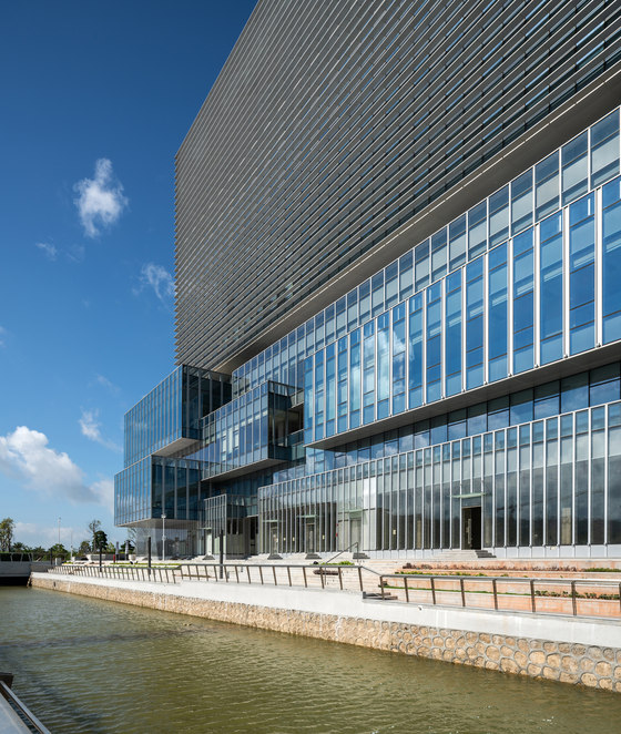 Headquarters, Traditional Chinese Medicine Science and Technology Industrial Park of Co-operation between Guangdong and Macao | Office buildings | Aedas