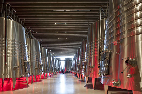 Foster + Partner's first winery | Industie edilizie | Foster + Partners