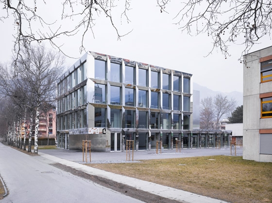 École Professionelle | Escuelas | Bonnard Woeffray Architectes