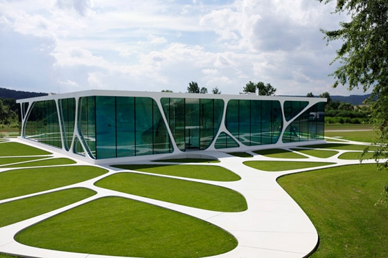 Leonardo Glass Cube | Edificios para exposiciones / ferias | 3deluxe