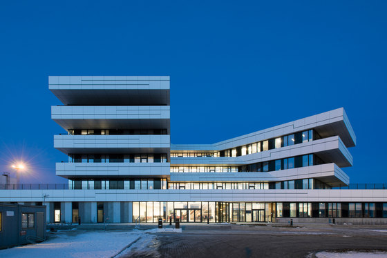 Port Centre and HQ, Port of Aarhus by C.F. Møller | Administration buildings