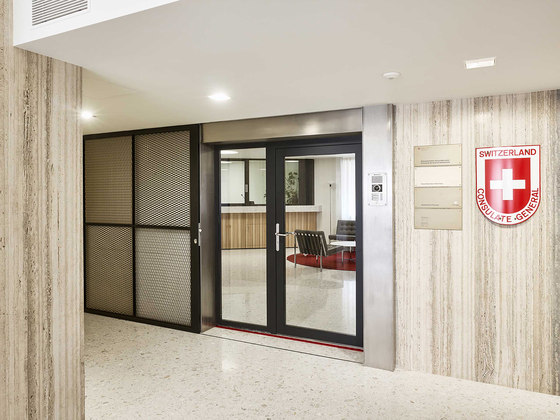 Schweizerisches Generalkonsulat | Office facilities | MACH ARCHITEKTUR