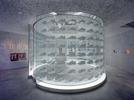 Nike 1love Von Torafu Architects Shop Interieurs