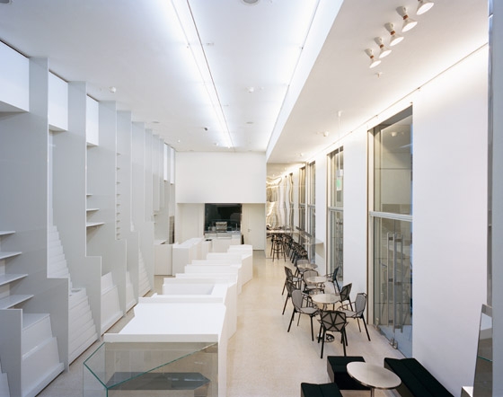 Deutsche Guggenheim Shop | Shop interiors | Gonzalez Haase Architects