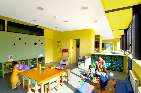 Arreletes Day Care Center by XVSTUDIO | Kindergartens / day nurseries