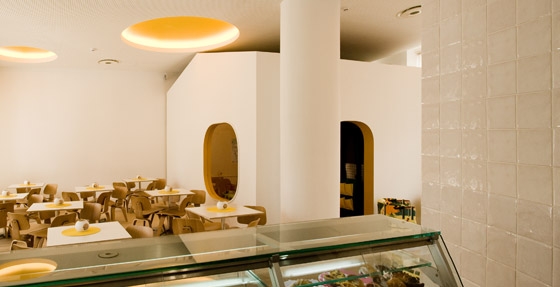 Petit Cabanon Café | Intérieurs de café | TERNULLOMELO ARCHITECTS