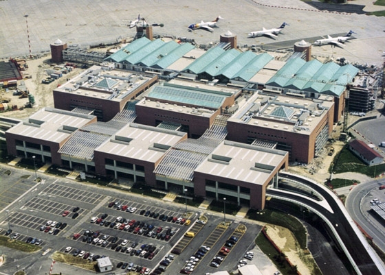 Neuer Fluggastterminal, Flughafen Marco Polo | Airports | STUDIO ARCHITETTO MAR