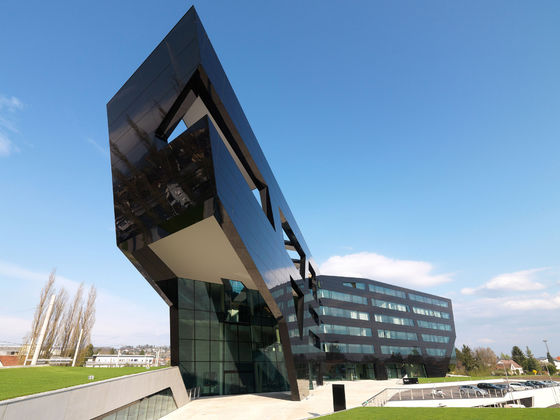 MP09 - Headquarters of the Uniopt Pachleitner Group | Immeubles de bureaux | GSarchitects