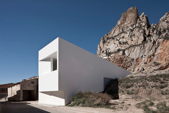 House on Mountainside | Casas Unifamiliares | Fran Silvestre Arquitectos