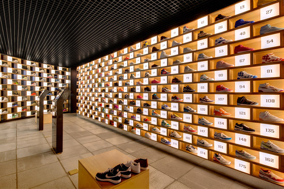 Sneakerology/Streetology | Shop interiors | Facet Studio