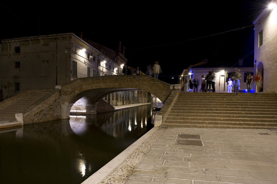 Comacchio Historical Centre | Public squares | Giordana Arcesilai