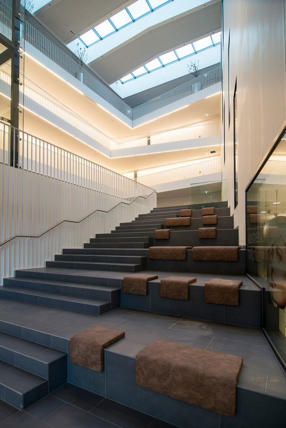 Atrium Amras by Zechner & Zechner ZT GmbH | Office buildings