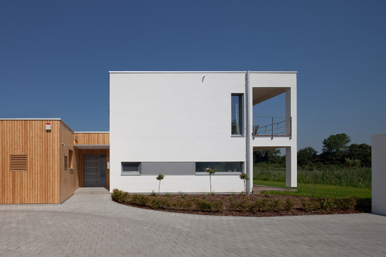 House at reed side by pur natur | Manufacturer references