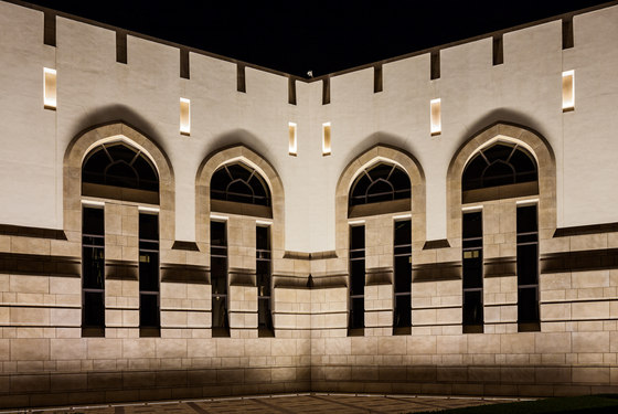 The Parliament Of The Sultanate Of Oman de Linea Light Group | Références des fabricantes