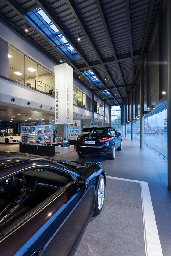Porsche Italia by Linea Light Group | Manufacturer references