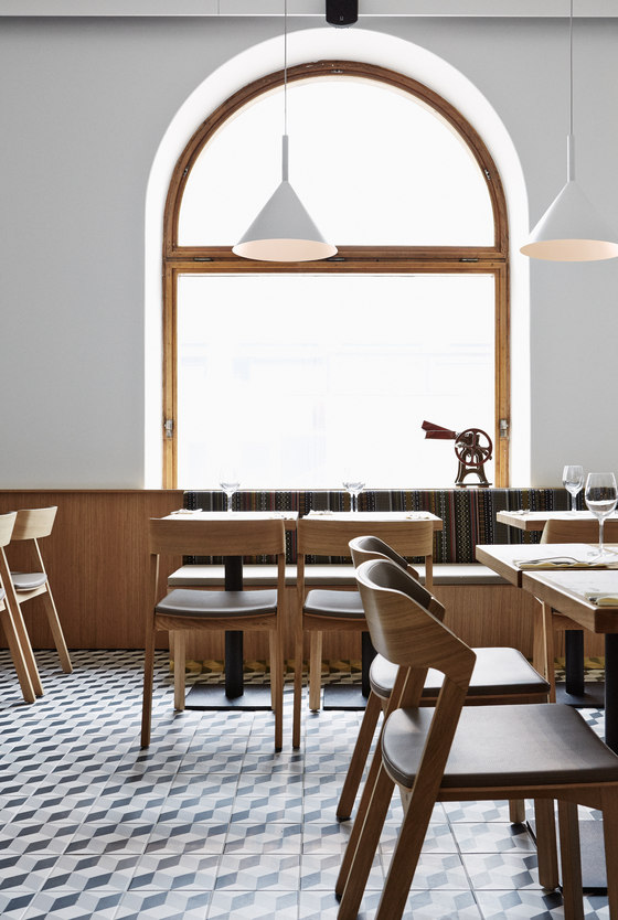 The Intro Restaurant and Club | Herstellerreferenzen | TON A.S.