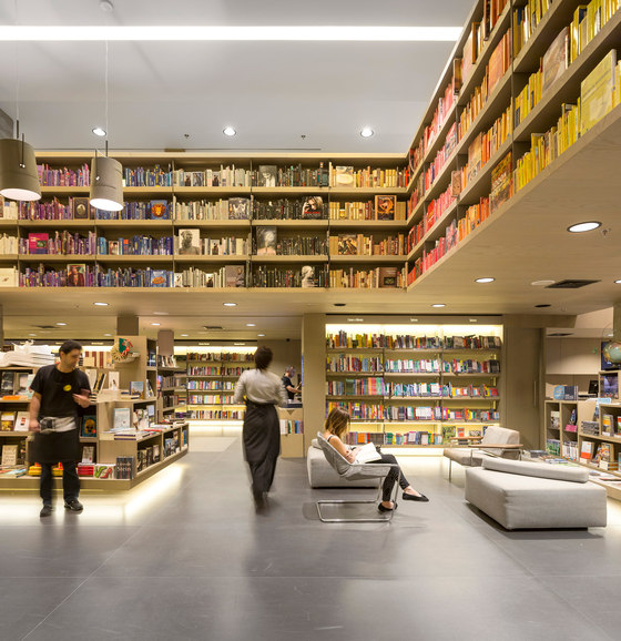 Saraiva Bookstore | Intérieurs de magasin | Studio Arthur Casas
