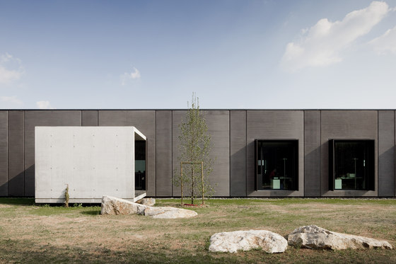 Pratic | Headquarters and production complex by GEZA Gri e Zucchi Architettura | Office buildings