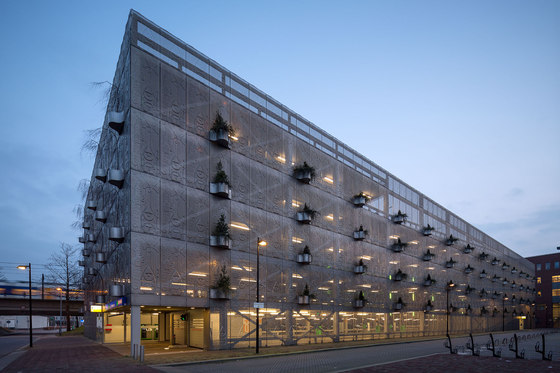 Gnome parking Garage by Mei architects and planners | Infrastructure buildings