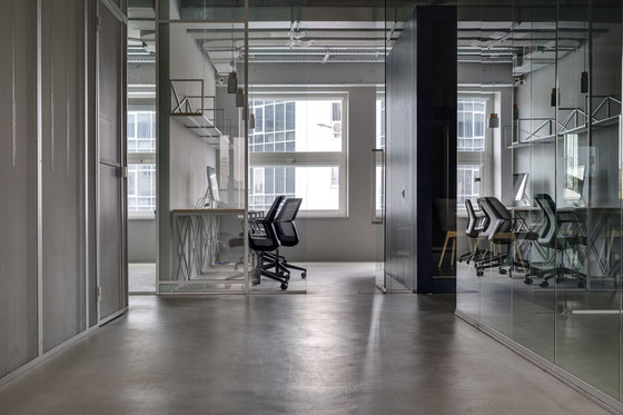 CMS Group headquarters | Referencias de fabricantes | FILD Design Thinking Company