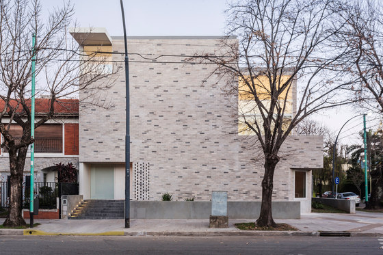 Casa Esquina | Detached houses | Nicolas Pinto da Mota