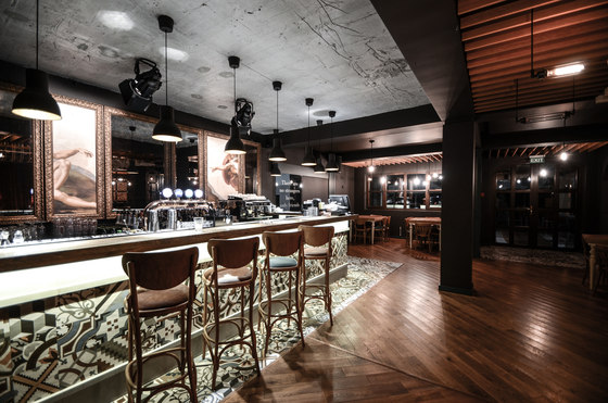 The Smart Pub | Restaurant interiors | Yellow office