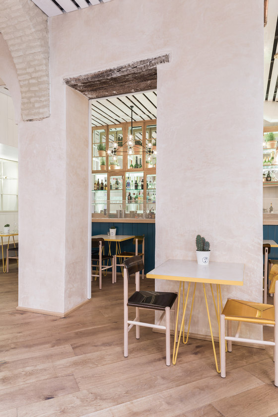 El Pintón by Lucas y Hernández-Gil Arquitectos | Restaurant interiors