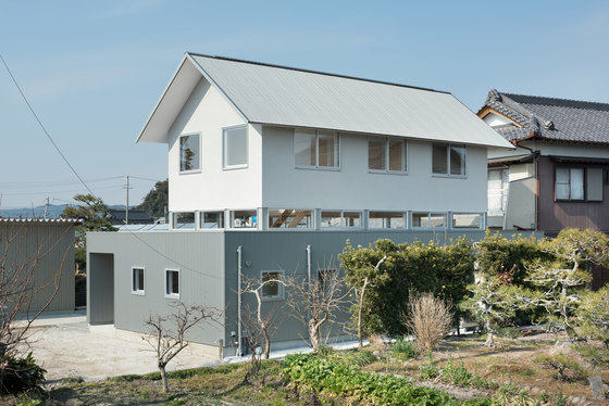 Floating House in Ogasa by Shuhei Goto Architects | Detached houses