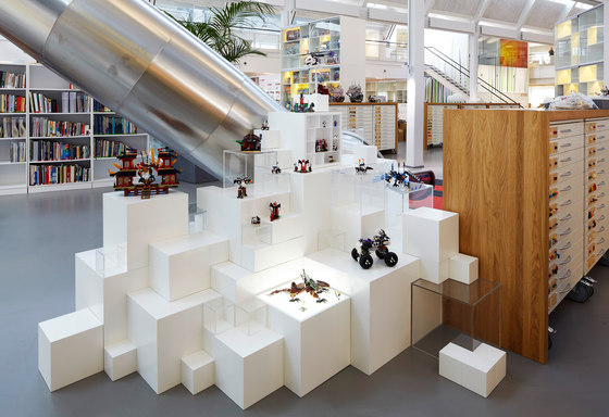 LEGO PMD by Rosan Bosch Studio | Office facilities