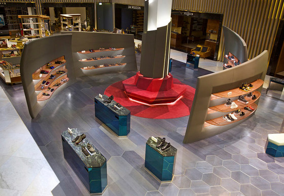 Level Shoe District | Shop interiors | Shed Design