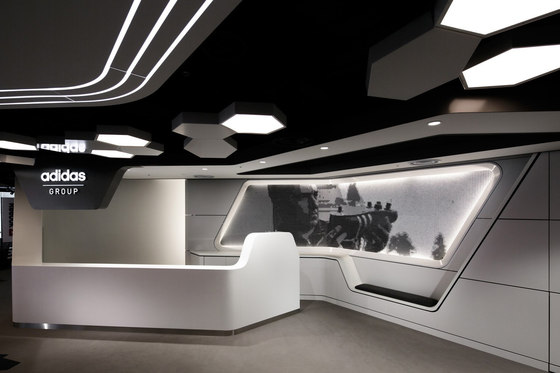 adidas Japan Headquarters Office | Bureaux | GARDE