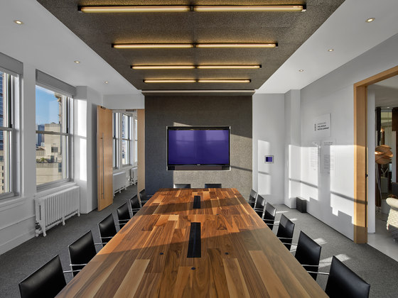 Hudson Rouge by M Moser Associates | Office facilities