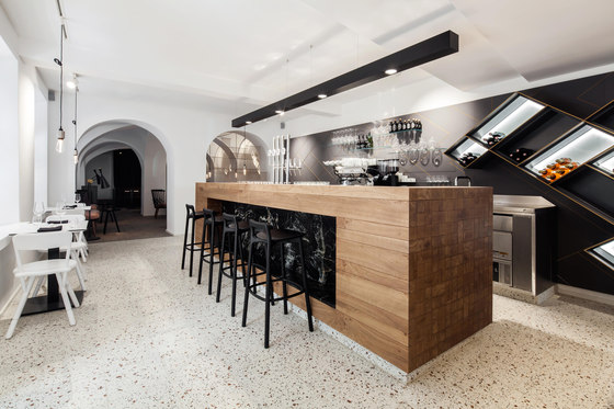 Lingenhel von destilat | Bar-Interieurs