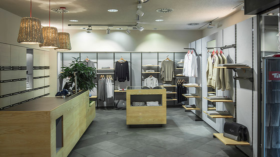 Tirol Shop | Shop interiors | Nina Mair