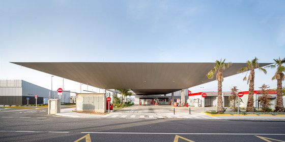 Bus Station in Santa Pola | Infrastructure buildings | Emilio Vicedo and Manuel Lillo