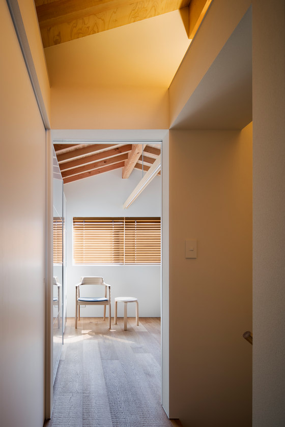 House in Ishibashi by NRM Architects | Detached houses