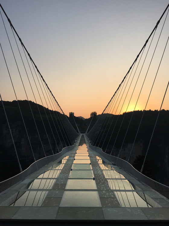 Zhangjiajie Grand Canyon Glass Bridge di Haim Dotan Ltd. | Ponti